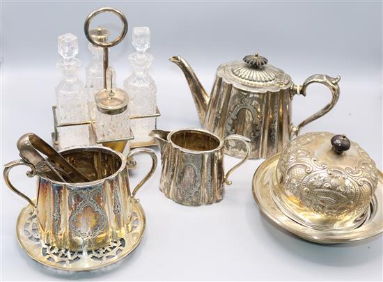 11 piece plated tea set & mixed plate